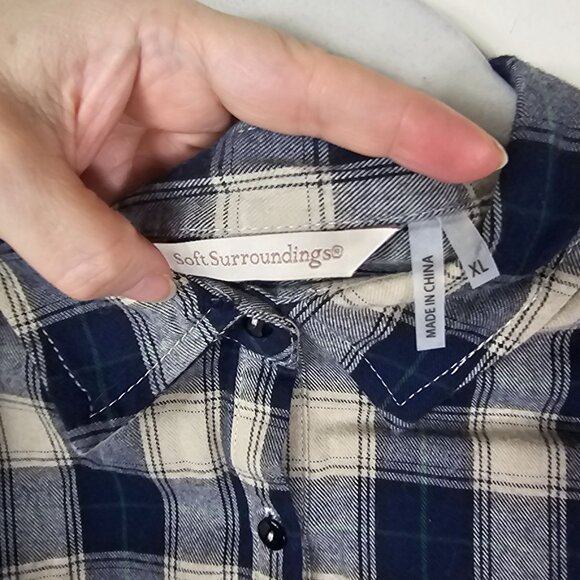 Soft Surroundings Plaid Button Up Shirt XL Velvet Embroidered Navy & Cream - Picture 8 of 11
